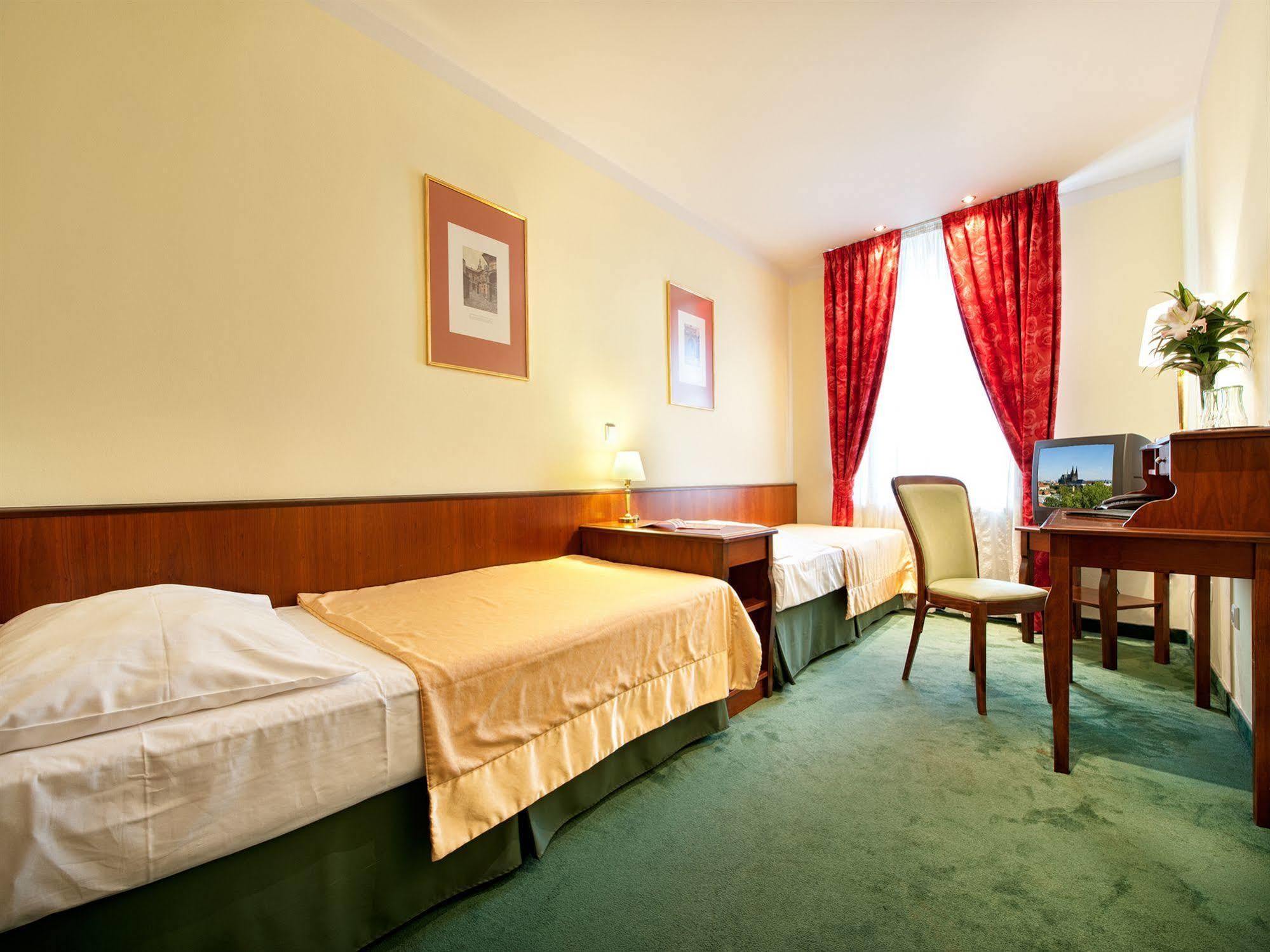 Hotel Ea Jeleni Dvur Castle Praga
