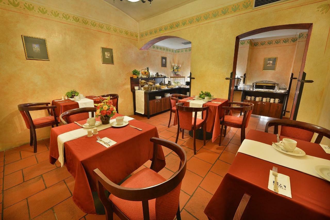 Hotel Ea Jeleni Dvur Castle Praga